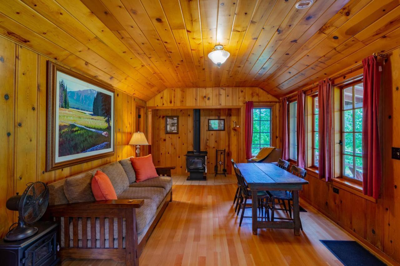 Lake Creek Lodge Camp Sherman Exterior photo